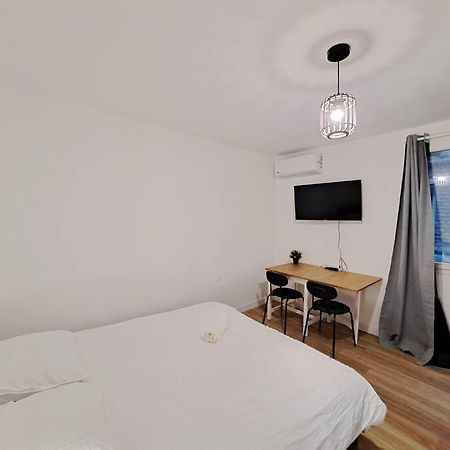 Verone, Charmant Studio Reims Bagian luar foto